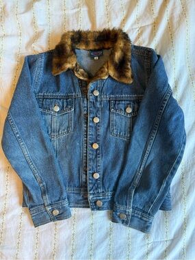 Vintage Y2K Lizzie McGuire Faux Fur Collar Denim Jacket Girls 12 Disney